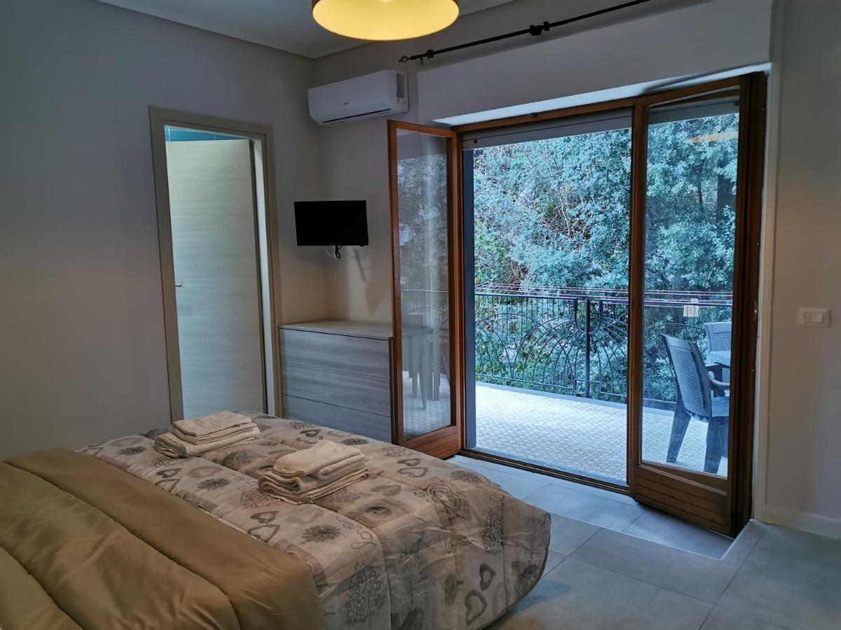 Sorrento'S Holidays Room 1 ภายนอก รูปภาพ